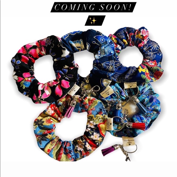 KLM’s Luxey Locks Handmade Hair Scrunchies Wristlet/Keychains with Tassels - Picture 1 of 5